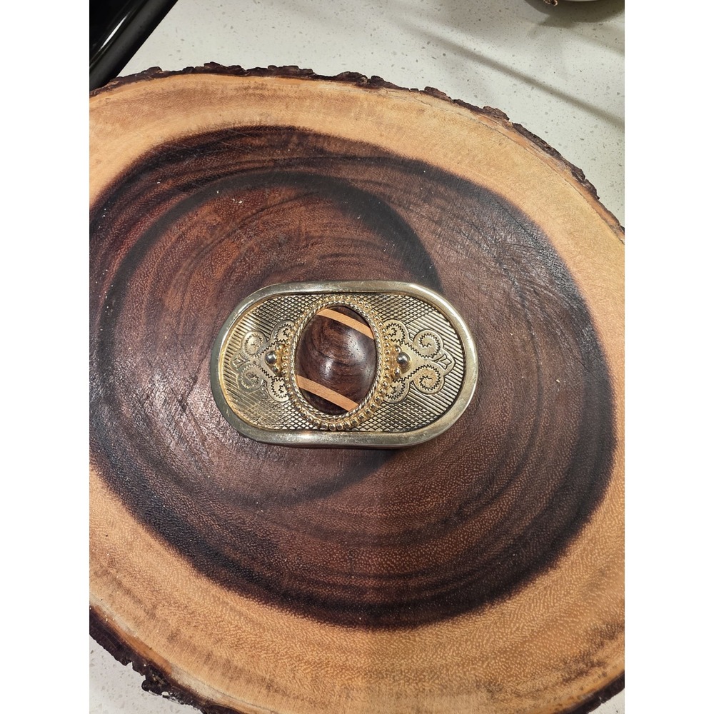 Gold Tone Belt Buckle w Horizontal Oval Wood Ornament Western Style - Picture 9 of 9
